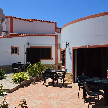 Casa Da Horta 8 Mit Terrasse By Interhome アパート アルブフェイラ